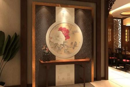 正对大门玄关怎么选方位，正对大门的玄关放什么摆件？