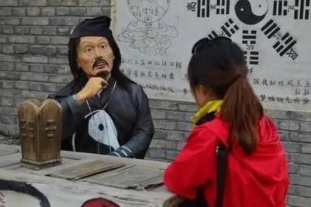 为何算命先生明明不认识你，却知道你家有几口人？原理其实很简单