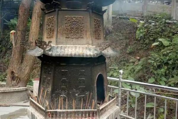 九龙峰谭公灵签25签
