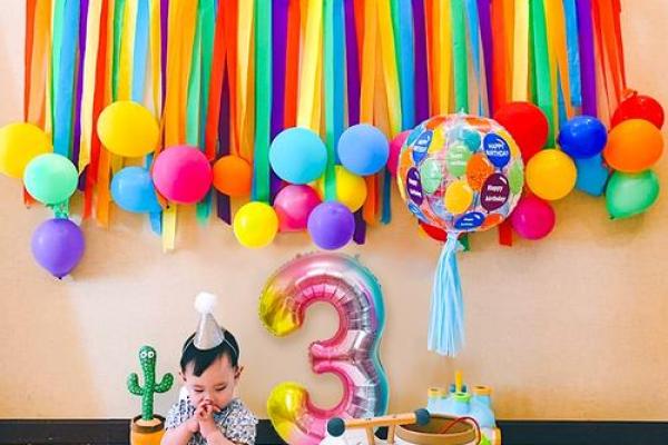生日姓名配对图片女孩子 姓名生日配对性格色彩？