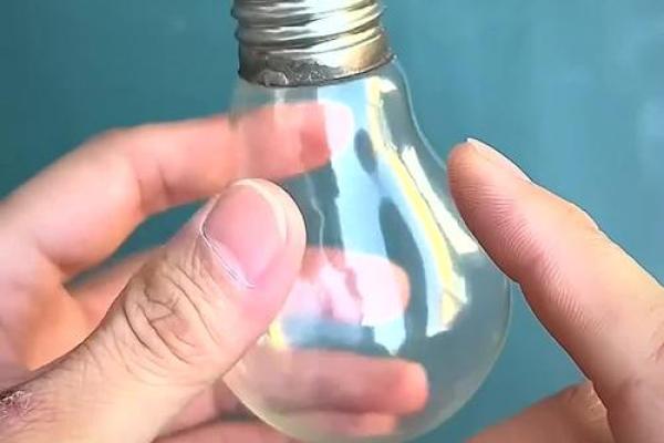 坏灯泡 风水