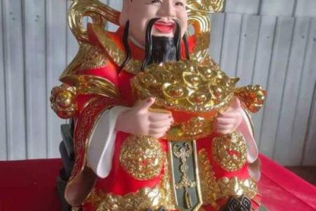 店铺财神爷摆放哪个位置最旺聚财
