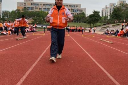 跳八字绳视频