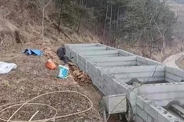 猪圈上面盖房子风水