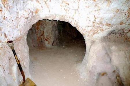岩洞风水绝地