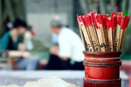 明灯师傅算命多少钱